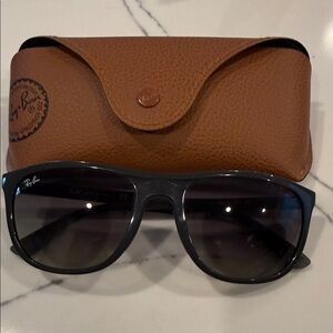 Ray-Ban Black Gradient Pilot Sunglasses